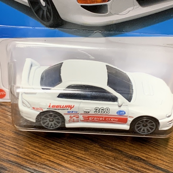 Hot Wheels 98 Subaru Impreza 22B-STi Version - Picture 2 of 7